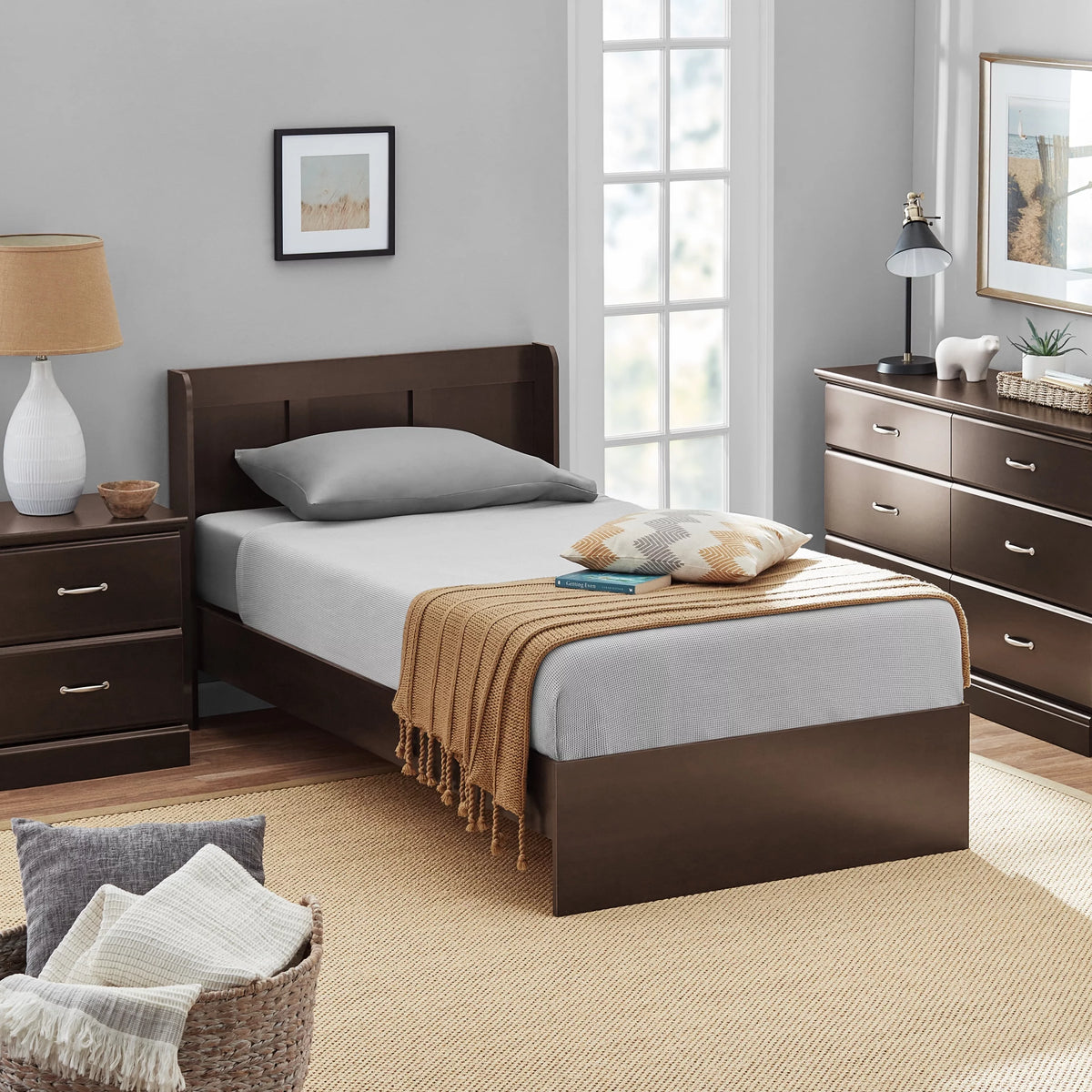 6 Drawer Dresser T241576