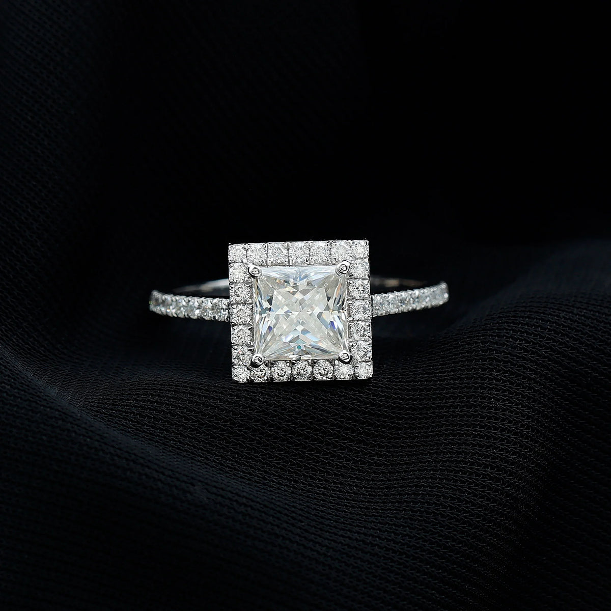 14K White Gold Moissanite Engagement Ring US 9.00 R198652