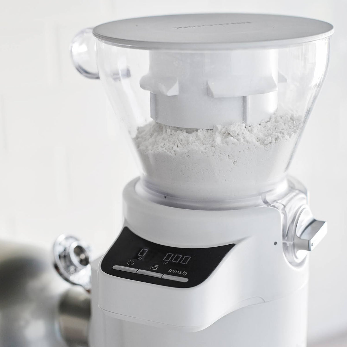 Sifter and Scale Attachment Bundle White Q7021