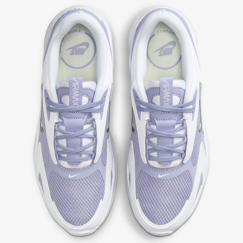 Indigo Haze White Metallic Platinum Women's Shoes Size 9 U252
