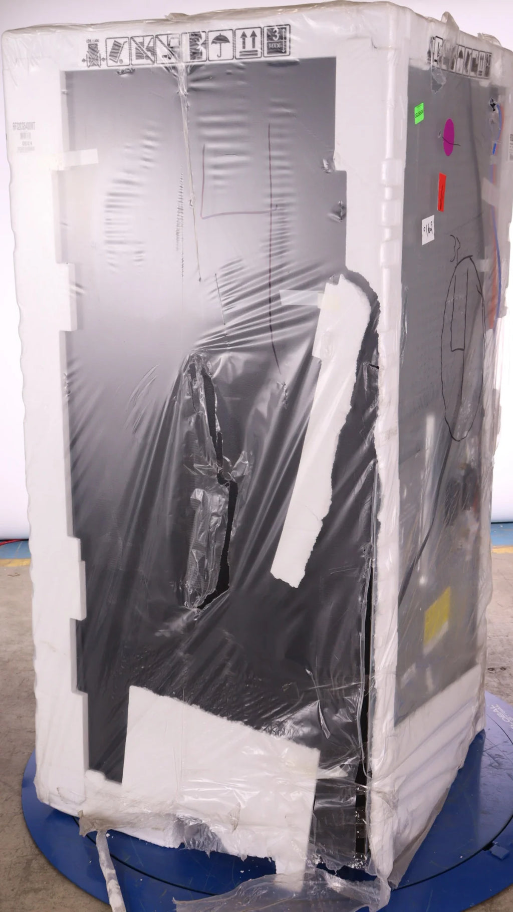 36 In. 30.5 Cu. Ft. Matte Black Steel 3 Door French Door Refrigerator W248