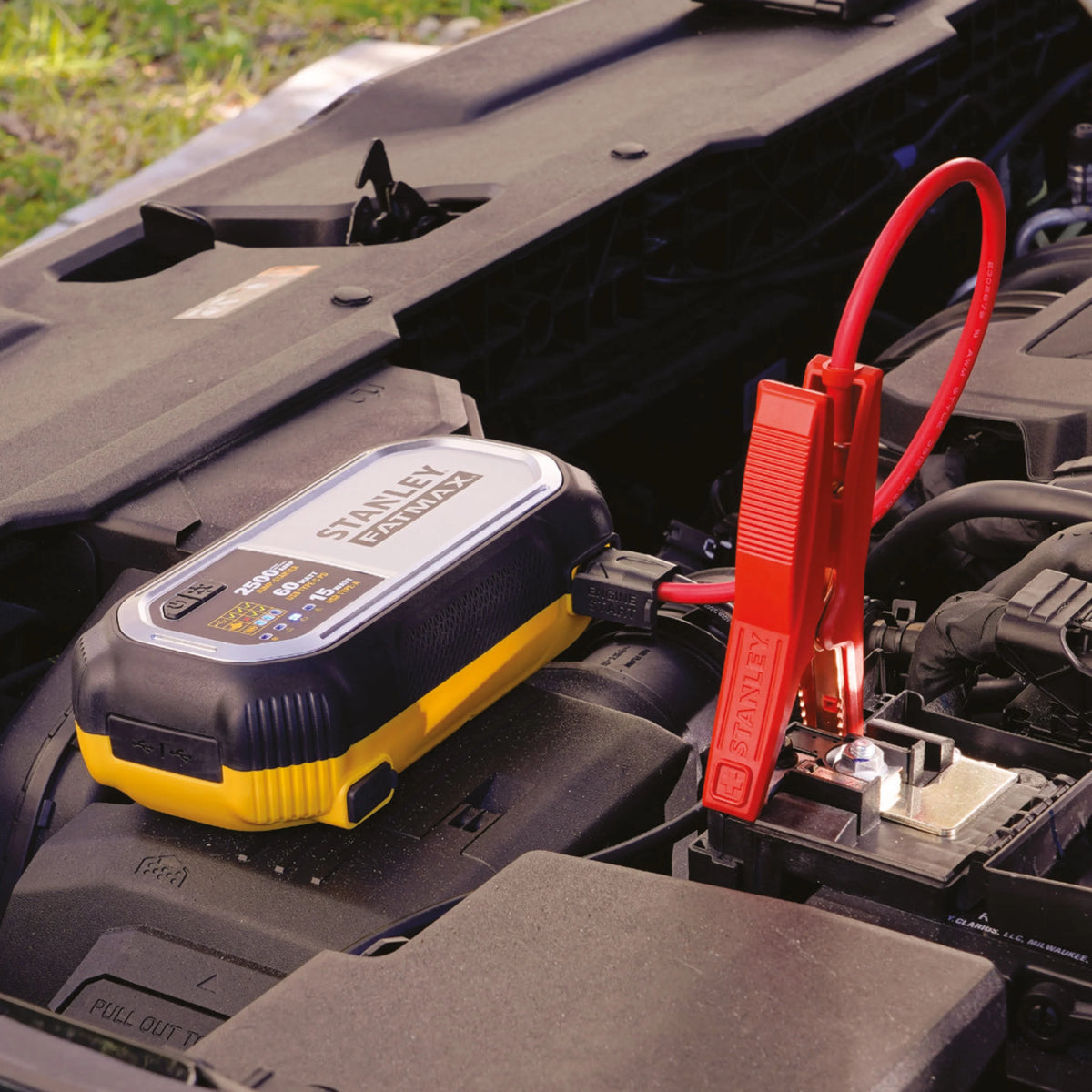 2500 Amp Lithium Jump Starter With USB Power Bank B780077