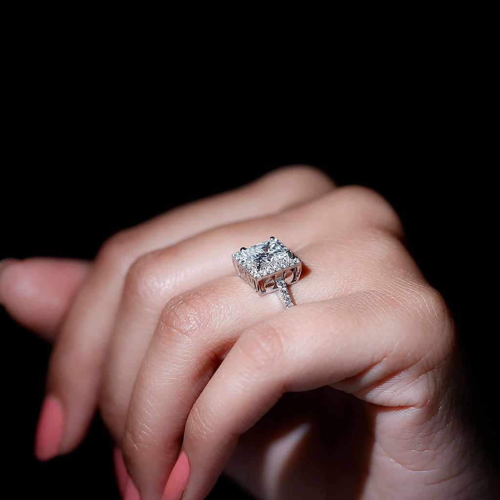 14K White Gold Moissanite Engagement Ring US 9.00 R198652